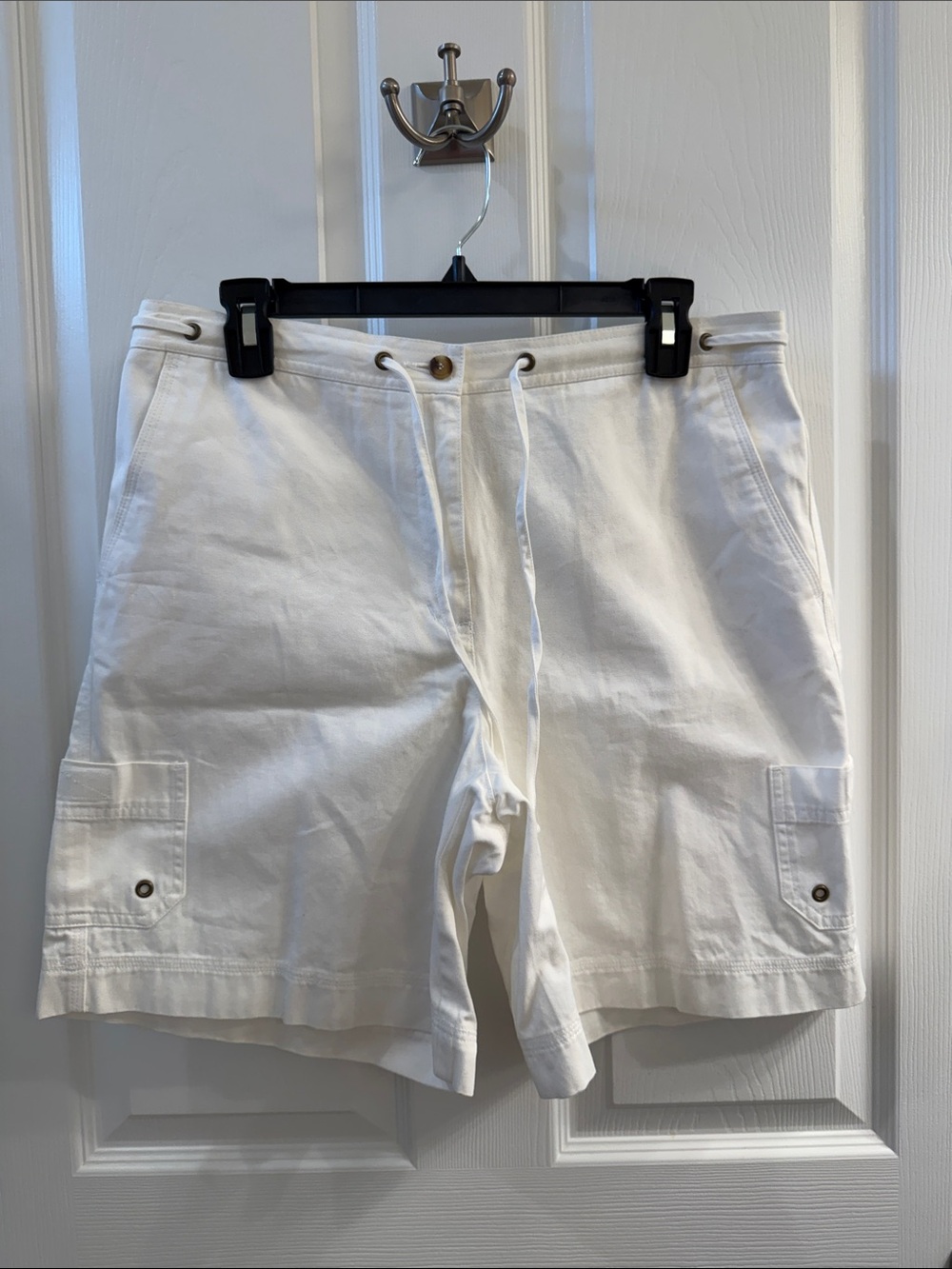 Rafaella White Cargo Shorts with Drawstring at Waist